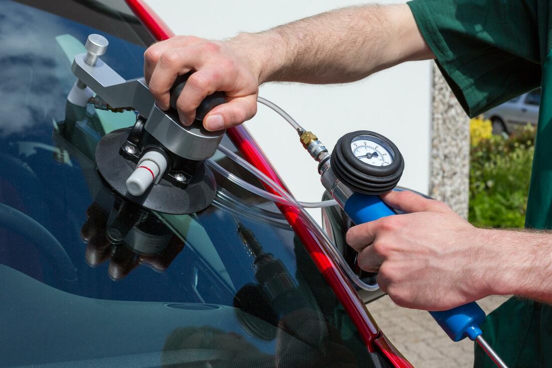 this is an image of auto glass repair in irvine